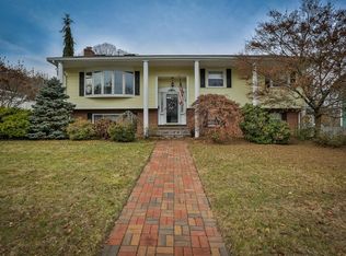 4 Edwards Ave, Wakefield, MA 01880