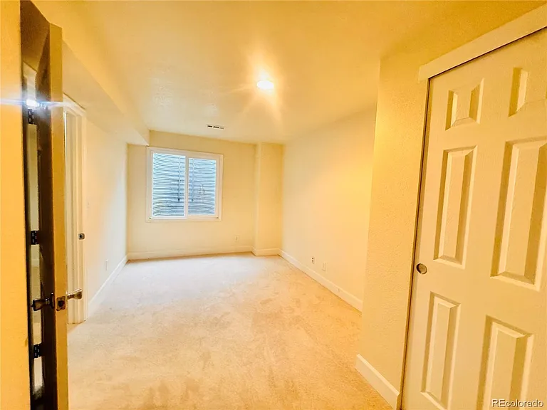 9633 E Caley Cir — Photo 44