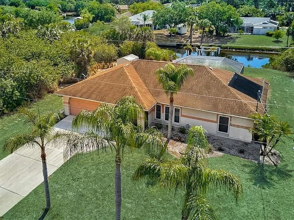 17377 Lake Worth Blvd