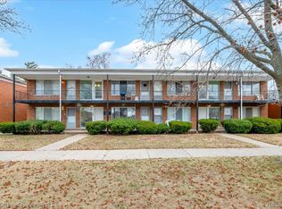 20231 Kelly Rd, Harper Woods, MI 48225