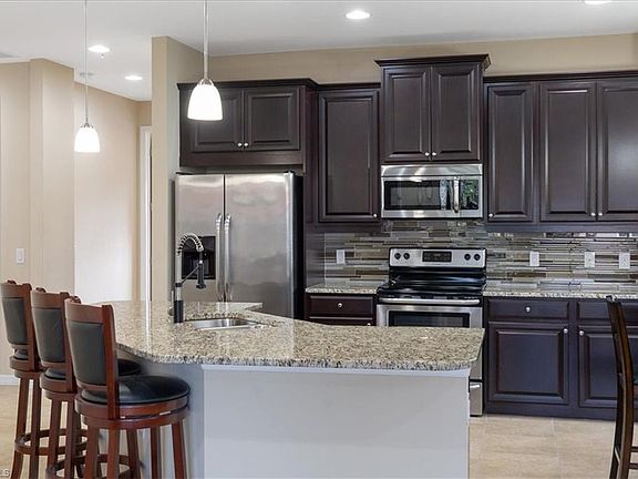 3rd image of 11320 Monte Carlo BLVD #201