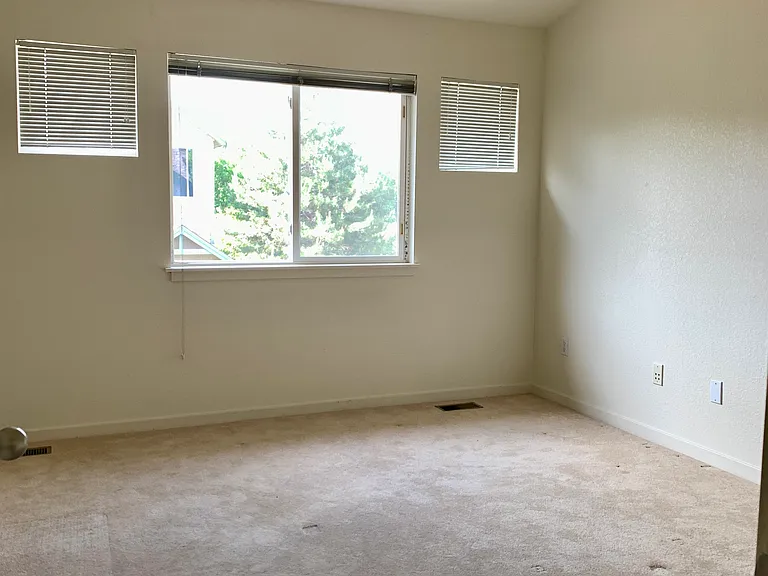 111 Rowena Pl #1 — Photo 15