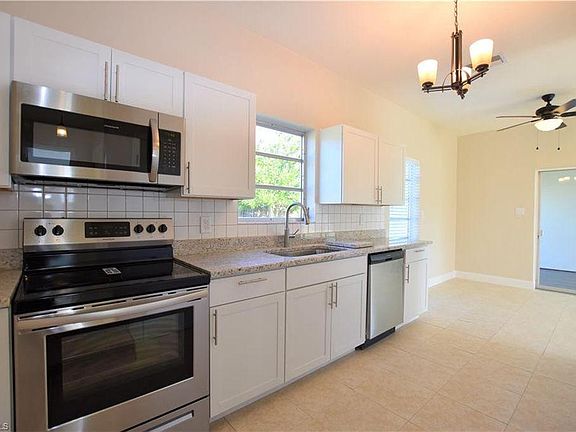 5th image of 22472 Catherine Ave