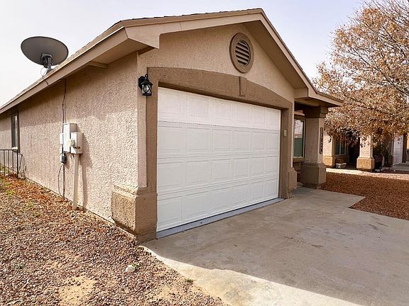 3rd image of 13024 Enrique Gomez Dr