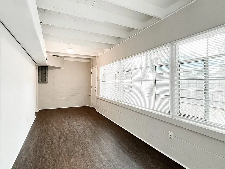 319 NW 16th Ave — Photo 114