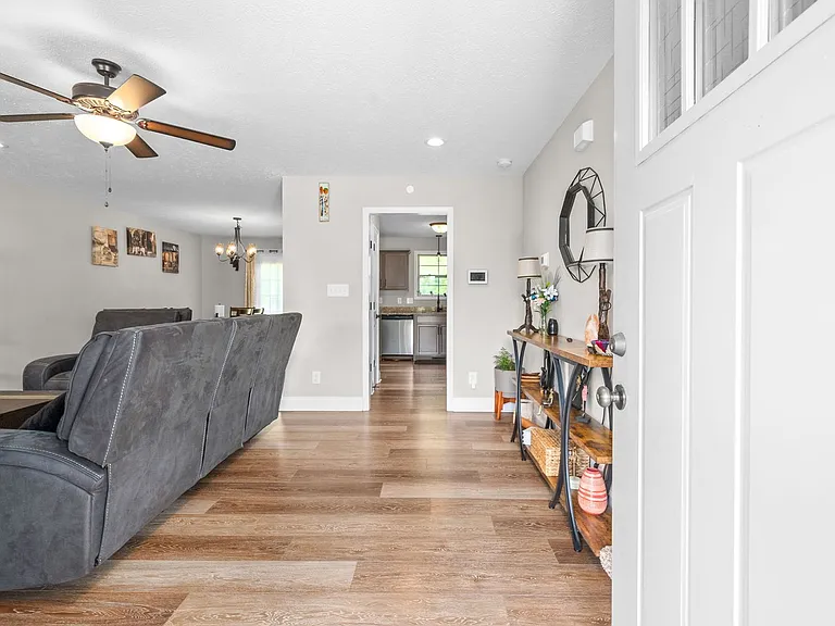 177 Bonnell Dr — Photo 22