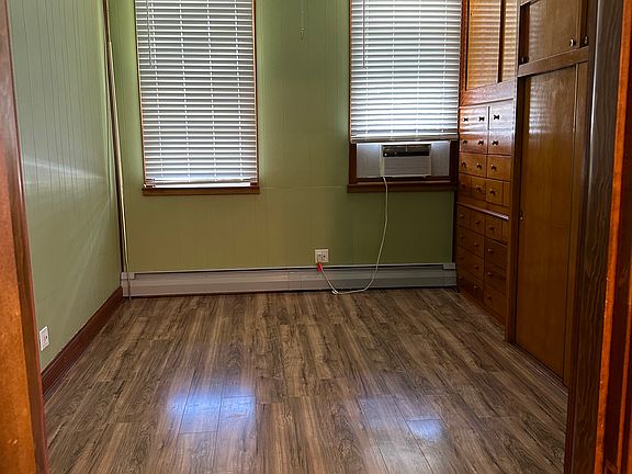 3rd image of 721 Mellwood Ave #1