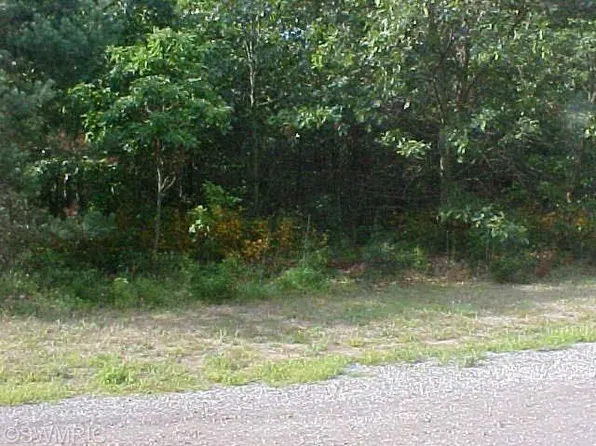 Parkway St, Muskegon, MI 49442