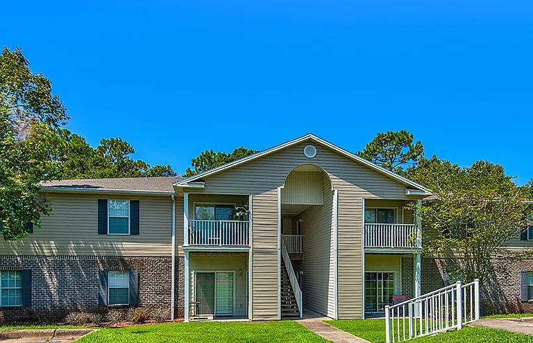 Marcus Pointe Grande Apartment Homes — Photo 7