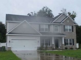 951 Oak Crest Dr, Hinesville, GA 31313