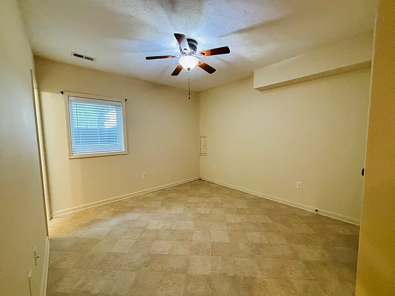 812 Glade Rd — Photo 21