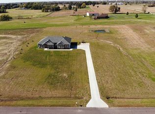 13701 Bobbie Garrett Dr #D, Ashland, MO 65010