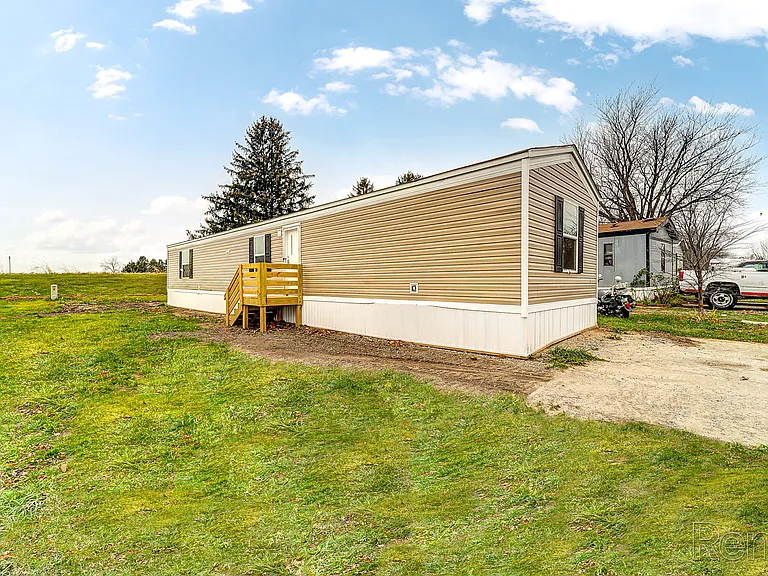 Sycamore Court MHC LLC - Rent to Own — Photo 27
