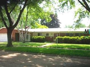 27525 Doreen St, Farmington, MI 48336