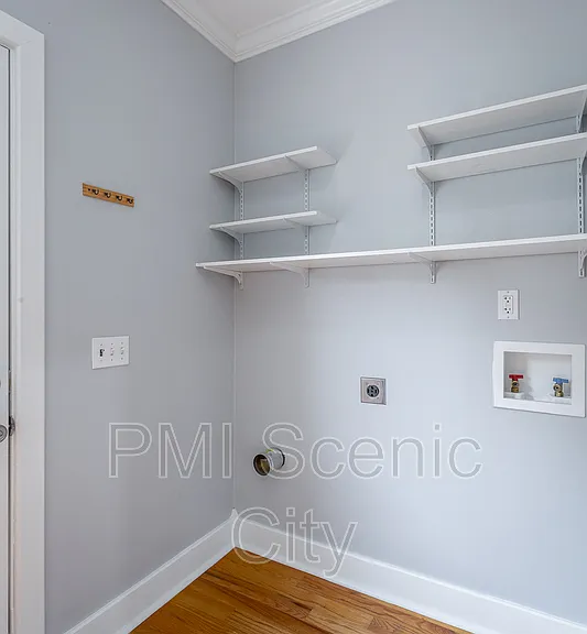 513 Lytle St — Photo 25