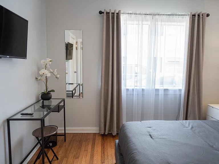 11247 Huston St — Photo 14