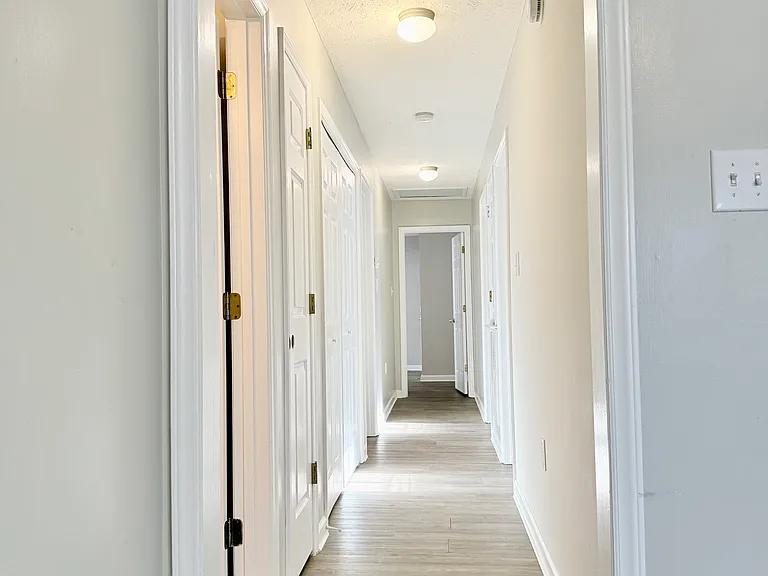 52 Linsey Ct — Photo 25