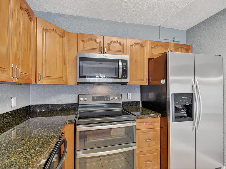 320 Woodland Rd — Photo 15