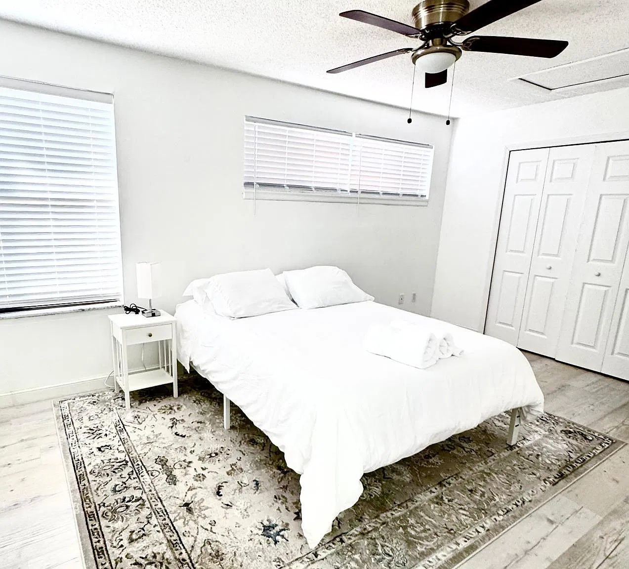 2 bed, 1197 sqft, $1,999 — Photo 3