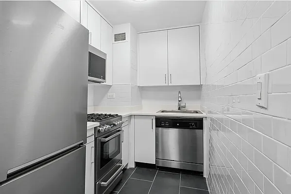 Rented by Douglas Elliman | media 5