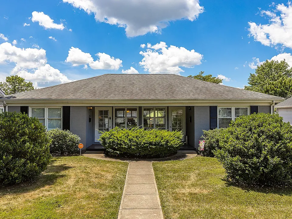 718 Lynn Rd