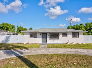 10261 SW 168th St, Miami, FL 33157
