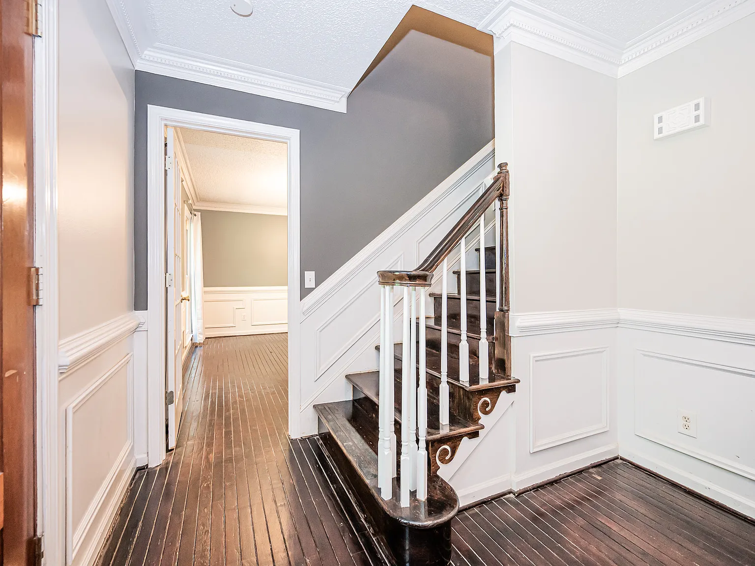 5 bed, 3986 sqft, $2,600 — Photo 3