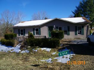 40 Pond Rd, Vienna, IL 62995