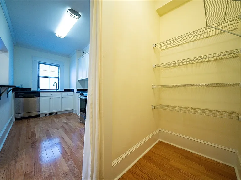 123 Ward St #5 — Photo 5