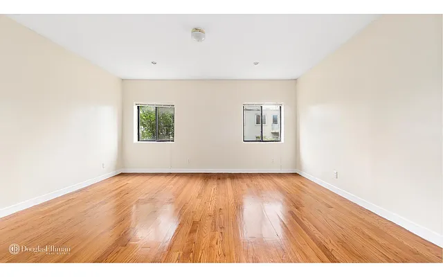 Sold by Douglas Elliman | media 21