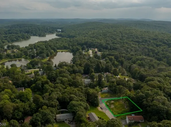 12 Amisa Ct / 1tanglewood, Vernon Twp., NJ 07422