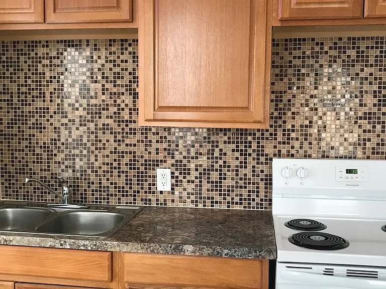 1827 W Riverside Ave — Photo 6