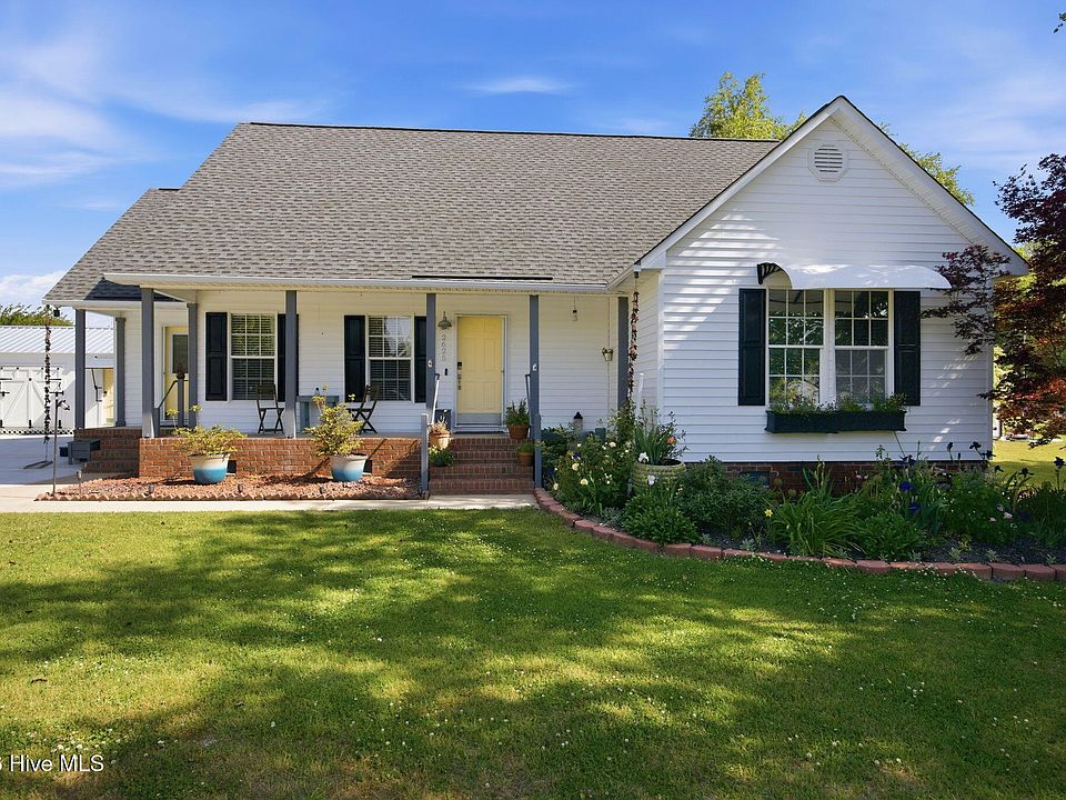 1st image of 2625 Garden Grove Way