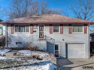 4728 S 79th St, Ralston, NE 68127