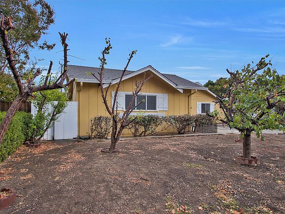 3rd image of 756 S Genevieve Ln