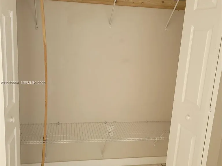 14389 Kendale Lakes Cir #14389 — Photo 17