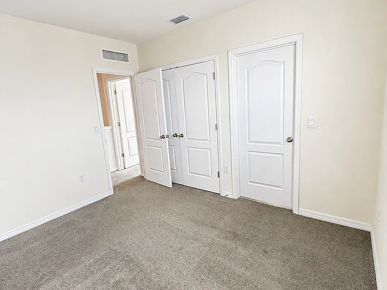1470 Isleta Loop — Photo 21