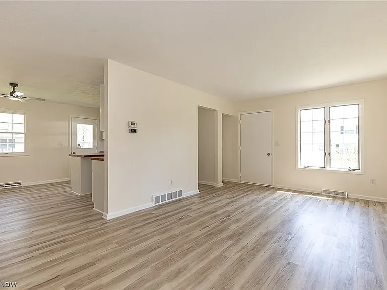 5258 Main Ave — Photo 15