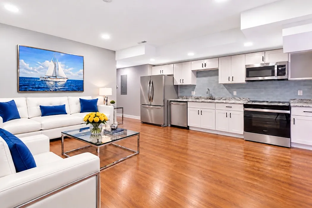 2 bed, 950 sqft, $2,497 — Photo 1