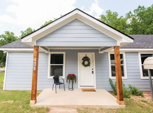 401 Miller St, Bowie, TX 76230