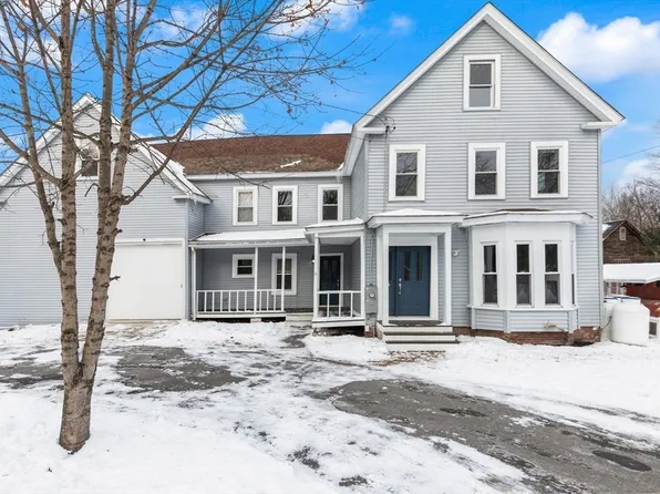 5 Brookline St, Pepperell, MA 01463