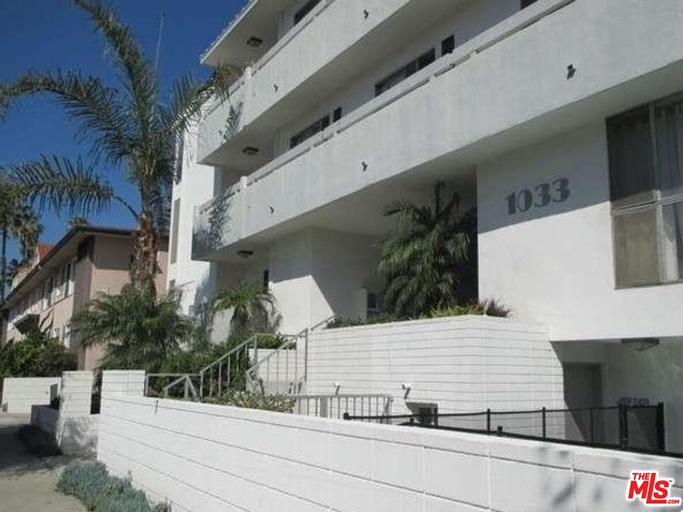 1st image of 1033 3rd St APT 307