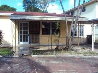 320 Seaman Ave, Opa Locka, FL 33054