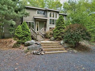 226 Conestoga Trl, Pocono Pines, PA