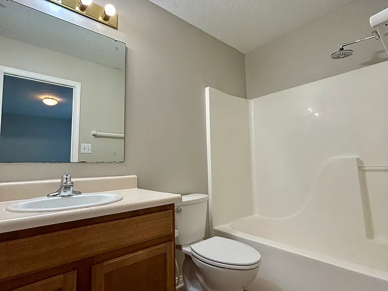 3039 Armory Dr — Photo 32
