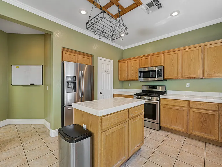 3412 Mountain Park St — Photo 15