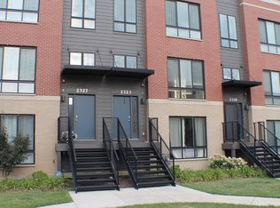 2323 Prestige Pl #1, Schaumburg, IL 60196