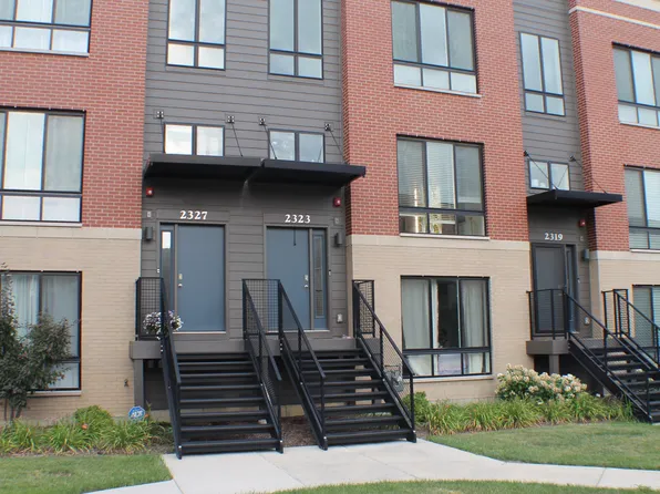 2323 Prestige Pl #1, Schaumburg, IL 60196