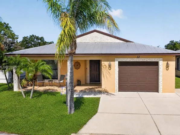 12 Barcelona Ln, Port Saint Lucie, FL 34952