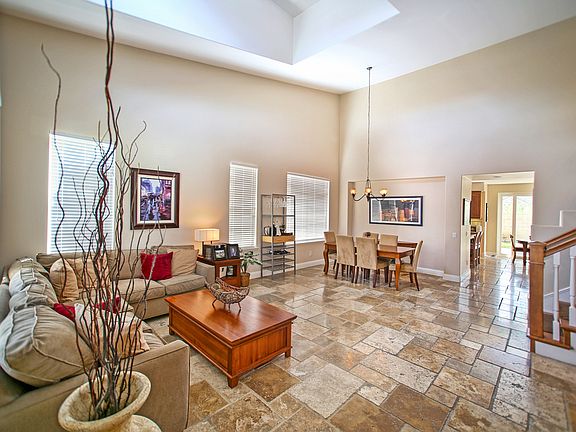 5th image of 21 Wild Rose Pl